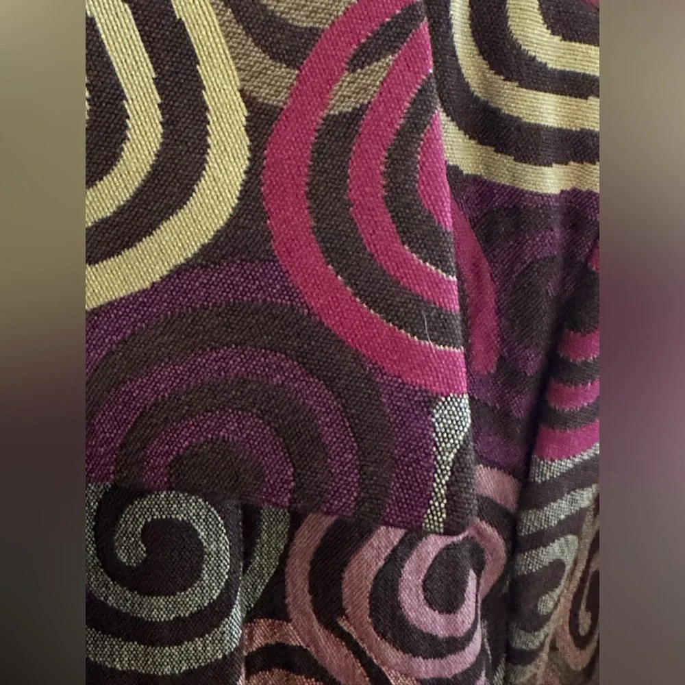 Bentley a. Swirl Coat in Large - Picture 4 of 7